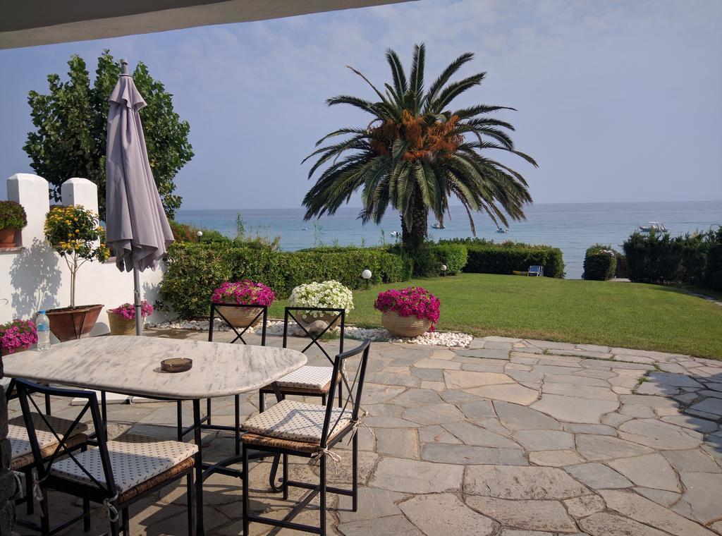 Beach Front Chanioti Polychrono Extérieur photo