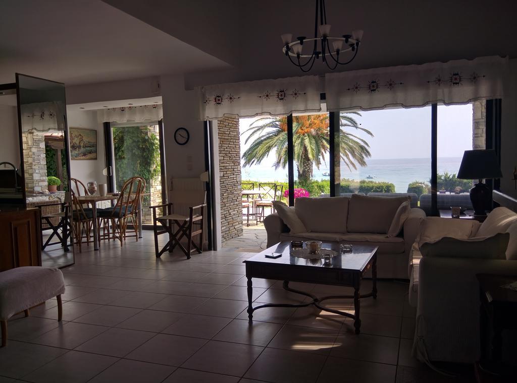 Beach Front Chanioti Polychrono Extérieur photo